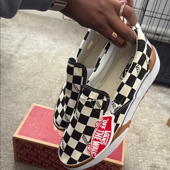 **Rare** NWT Vans stacked Checkerboard Design with original tags and box - Picture 4 of 5